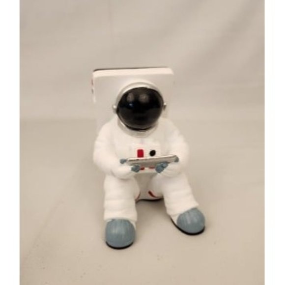 New Phone Holder for Desk, Creative Astronaut Cell Phone Stand - Picture 1 of 1